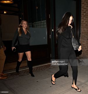 Selena Gomez feet photo 19