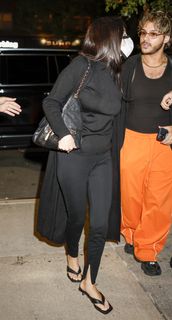 Selena Gomez feet photo 8