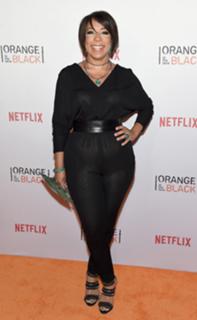 Selenis Leyva feet photo 1