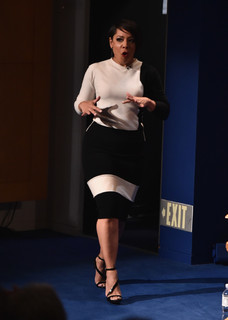 Selenis Leyva feet photo 17