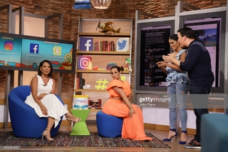 Selenis Leyva feet photo 3