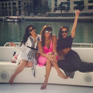 Selita Ebanks feet photo thumbnail