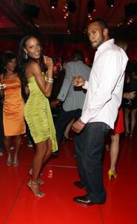 Selita Ebanks feet photo thumbnail