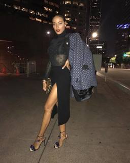 Selita Ebanks feet photo thumbnail