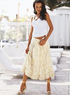 Selita Ebanks feet photo thumbnail