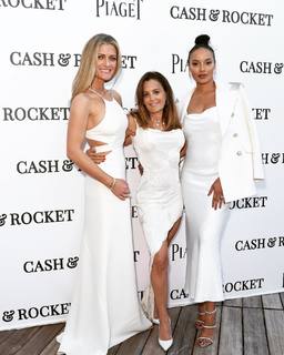 Selita Ebanks feet photo thumbnail