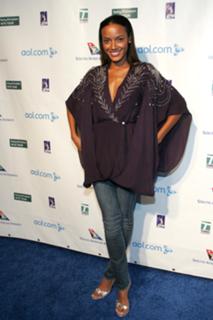 Selita Ebanks feet photo thumbnail