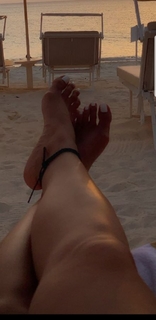 Selita Ebanks feet photo thumbnail