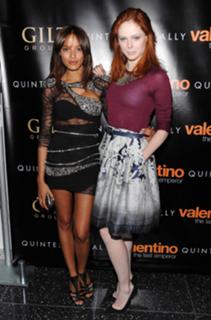 Selita Ebanks feet photo thumbnail