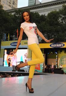 Selita Ebanks feet photo thumbnail