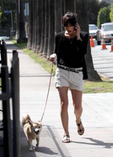 Selma Blair feet photo thumbnail