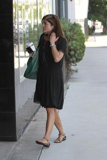 Selma Blair feet photo thumbnail