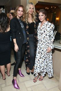 Selma Blair feet photo thumbnail
