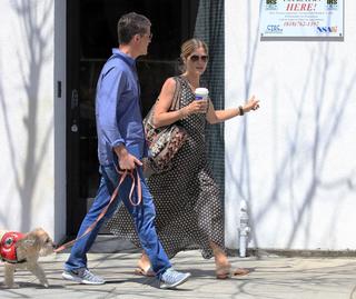 Selma Blair feet photo thumbnail