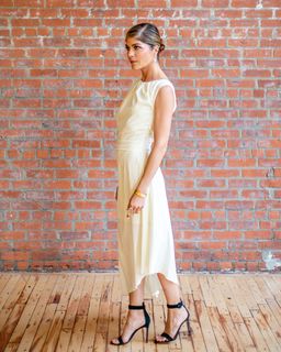 Selma Blair feet photo thumbnail