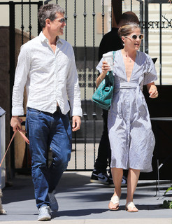 Selma Blair feet photo thumbnail