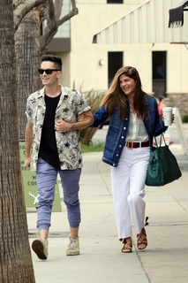 Selma Blair feet photo thumbnail