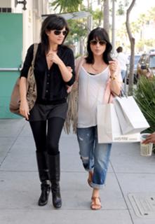 Selma Blair feet photo thumbnail