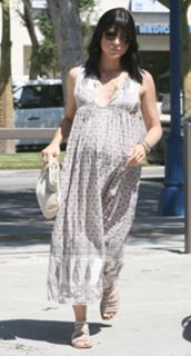 Selma Blair feet photo thumbnail