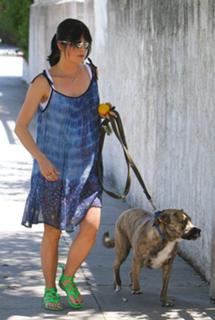 Selma Blair feet photo thumbnail