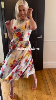 Selma Blair feet photo thumbnail