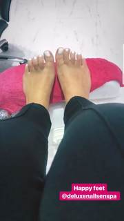 Selma Omari feet photo 4