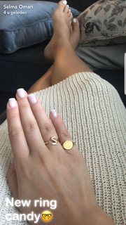 Selma Omari feet photo 1