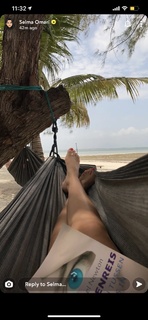 Selma Omari feet photo 1