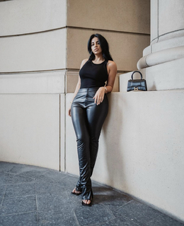Selma Omari feet photo 10