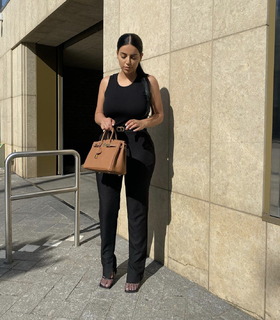 Selma Omari feet photo 8