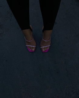 Selma Omari feet photo 4