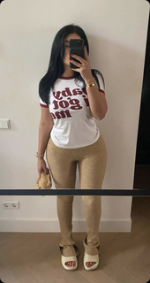 Selma Omari feet photo 18