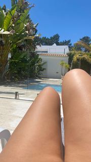 Selma Omari feet photo 12