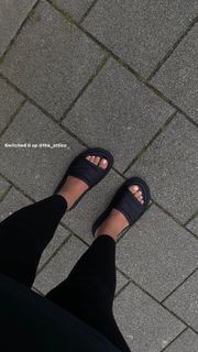 Selma Omari feet photo 11