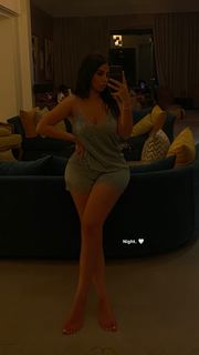 Selma Omari feet photo 6