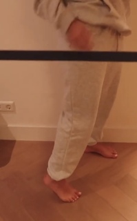 Selma Omari feet photo 14