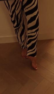 Selma Omari feet photo 12