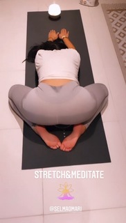 Selma Omari feet photo 1
