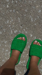 Selma Omari feet photo 11