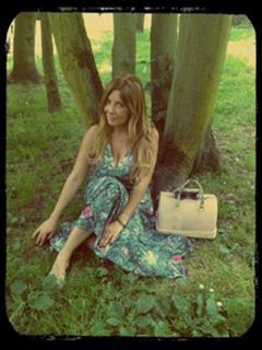 Selvaggia Lucarelli feet photo thumbnail