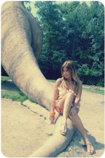 Selvaggia Lucarelli feet photo thumbnail