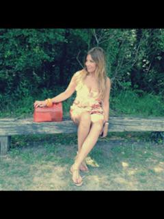 Selvaggia Lucarelli feet photo thumbnail
