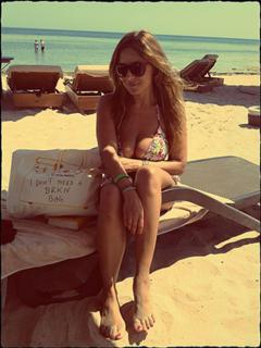 Selvaggia Lucarelli feet photo thumbnail