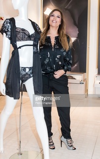 Selvaggia Lucarelli feet photo thumbnail