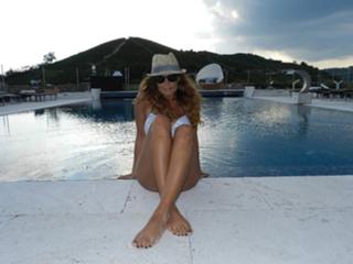 Selvaggia Lucarelli feet photo thumbnail