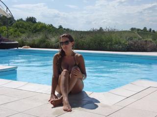 Selvaggia Lucarelli feet photo thumbnail