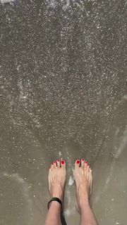 Sema Simsek feet photo 1