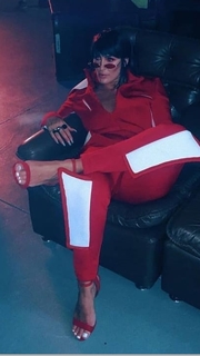 Senidah feet photo 2