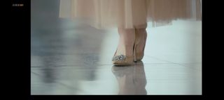 Seo Hyeon-jin feet photo 19