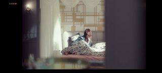 Seo Hyeon-jin feet photo 9